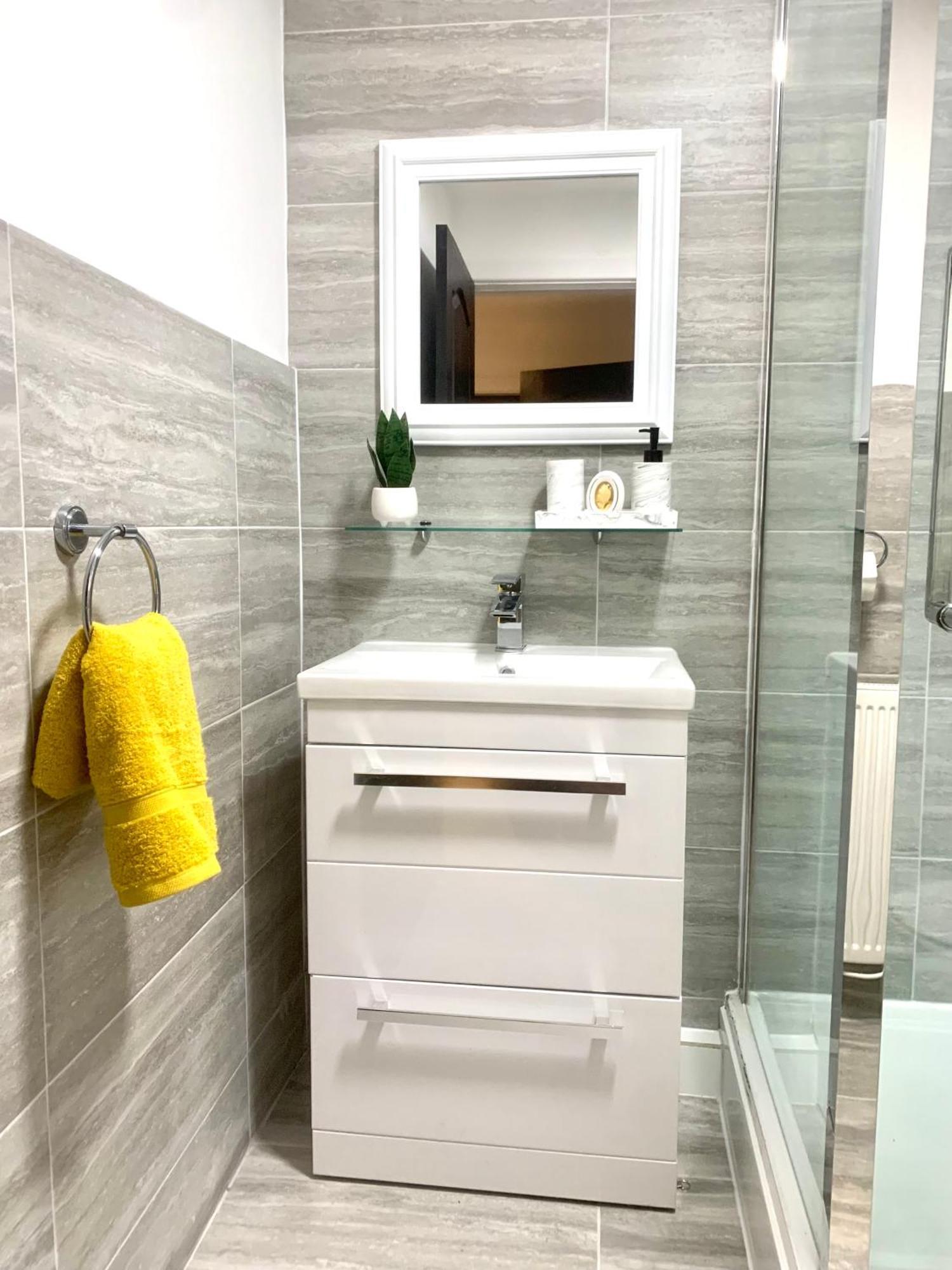 Apartment Large Modern 3 Bedroom Centre ,free Parking Liverpool